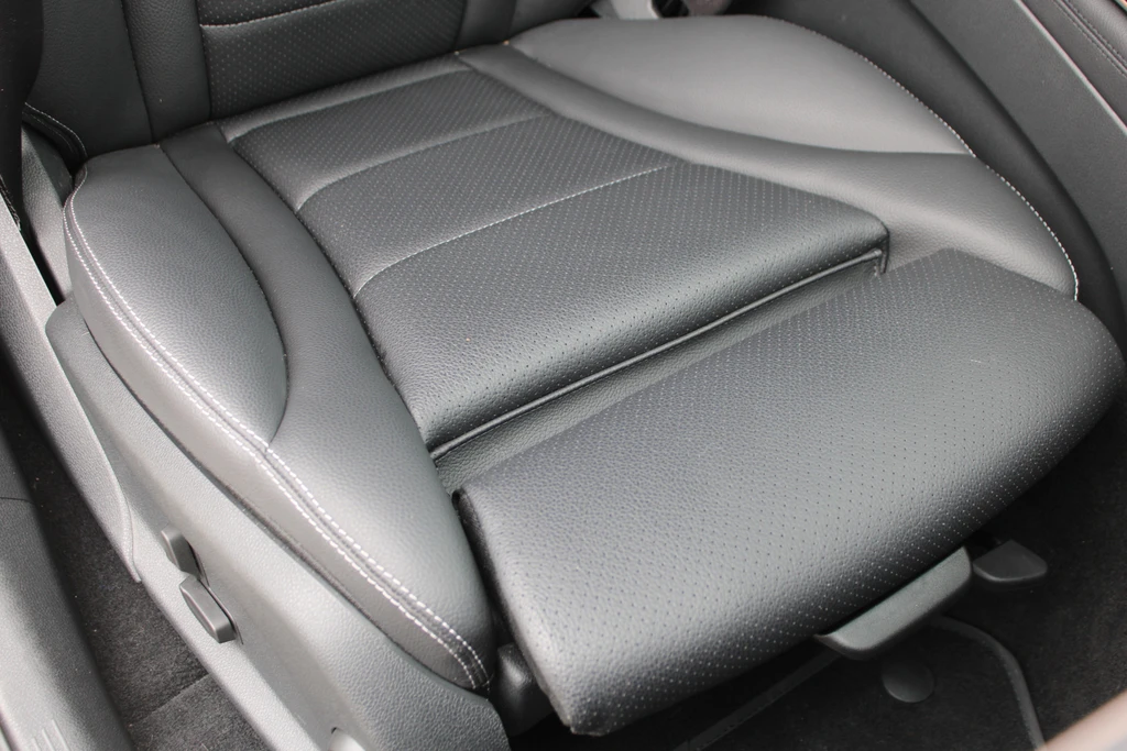 Mercedes-Benz EQC – foto 14