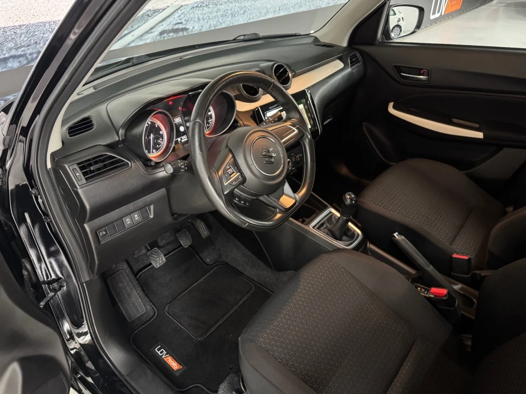 Suzuki Swift – foto 12
