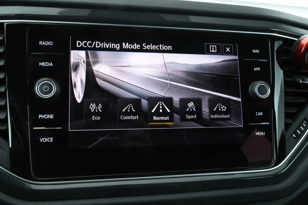 Volkswagen T-Roc – foto 28