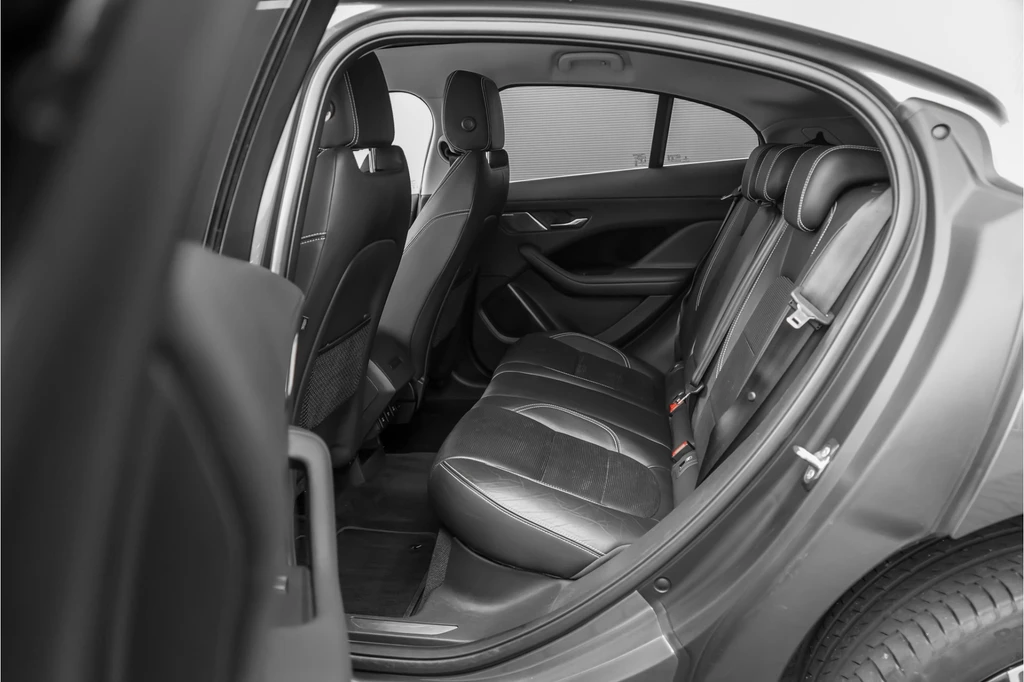 Jaguar I-PACE – foto 14