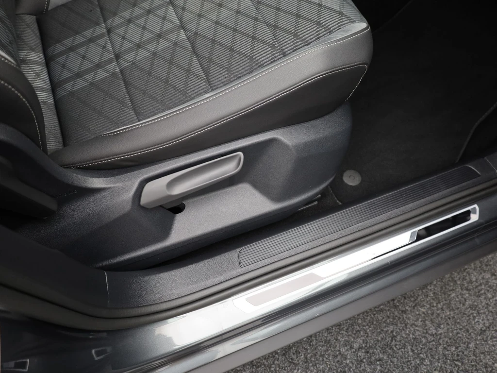 Volkswagen T-Roc – foto 27