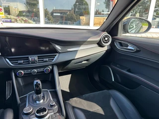 Alfa Romeo Giulia – thumbnail 26