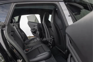 Porsche Taycan – thumbnail 13