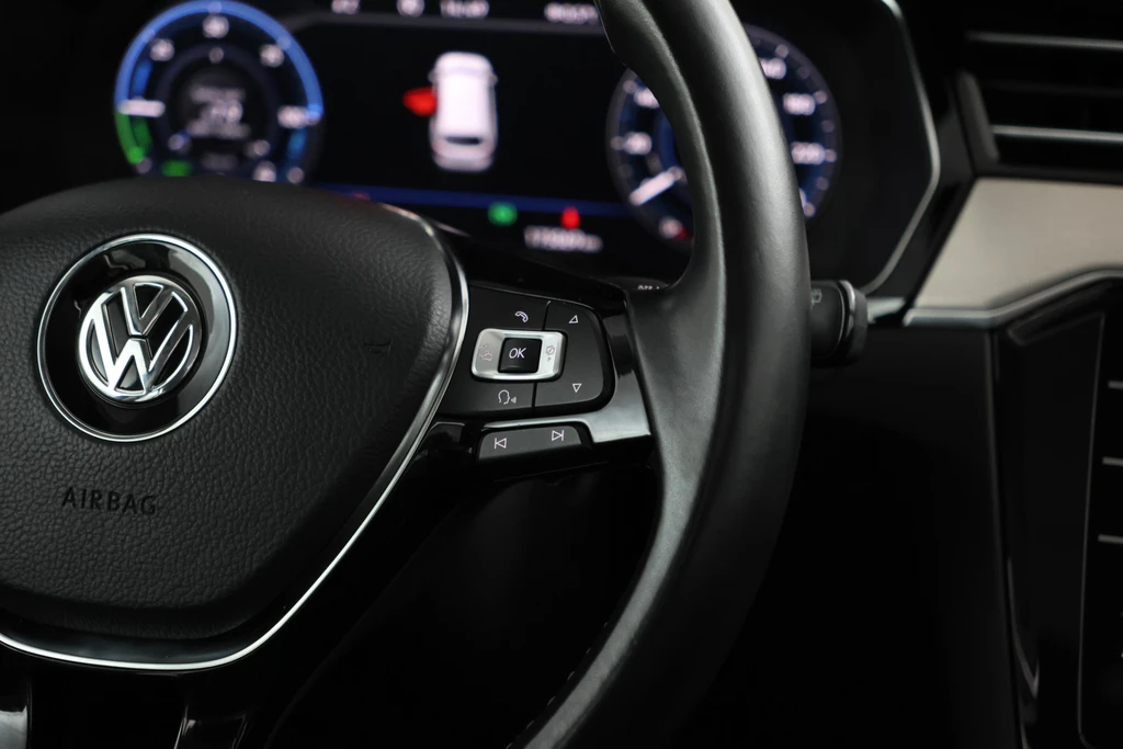 Volkswagen Passat – foto 17