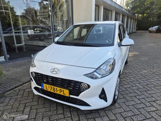 Hyundai i10 – thumbnail 1
