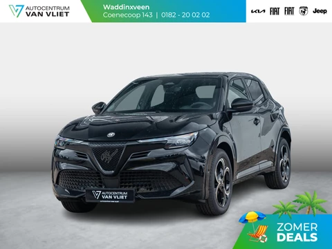 Alfa Romeo Junior Elettrica Ti 54 kWh | Clima | Adapt. Cruise | Keyless | Handsfree A-Klep | PDC rondom | Pack Techno | Warmtepomp | Tortona Black