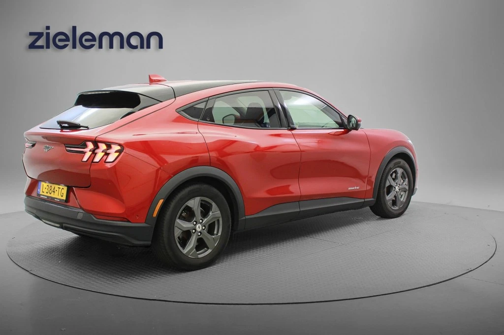 Ford Mustang Mach-E – foto 5