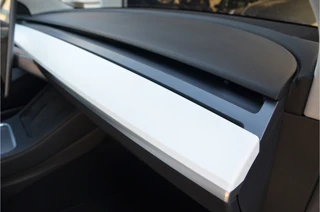 Tesla Model 3 – thumbnail 29
