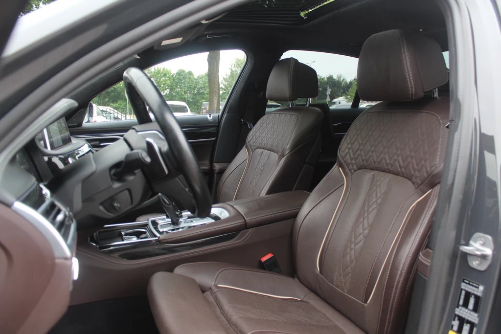 BMW 7 Serie – foto 12