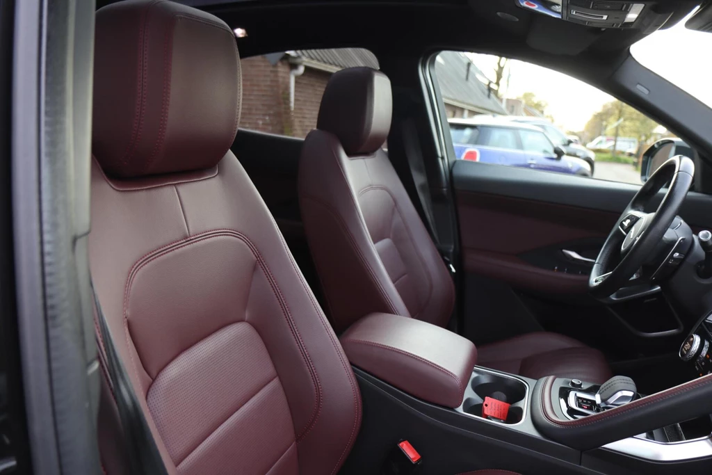 Jaguar E-PACE – foto 63