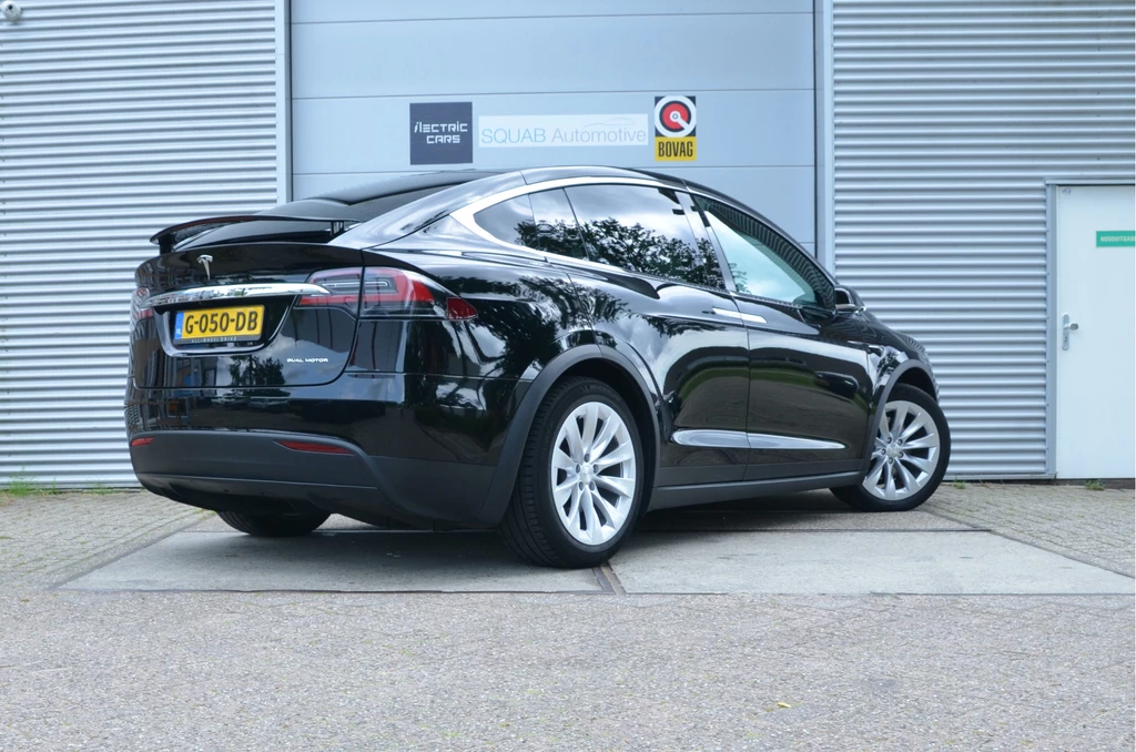 Tesla Model X – foto 4