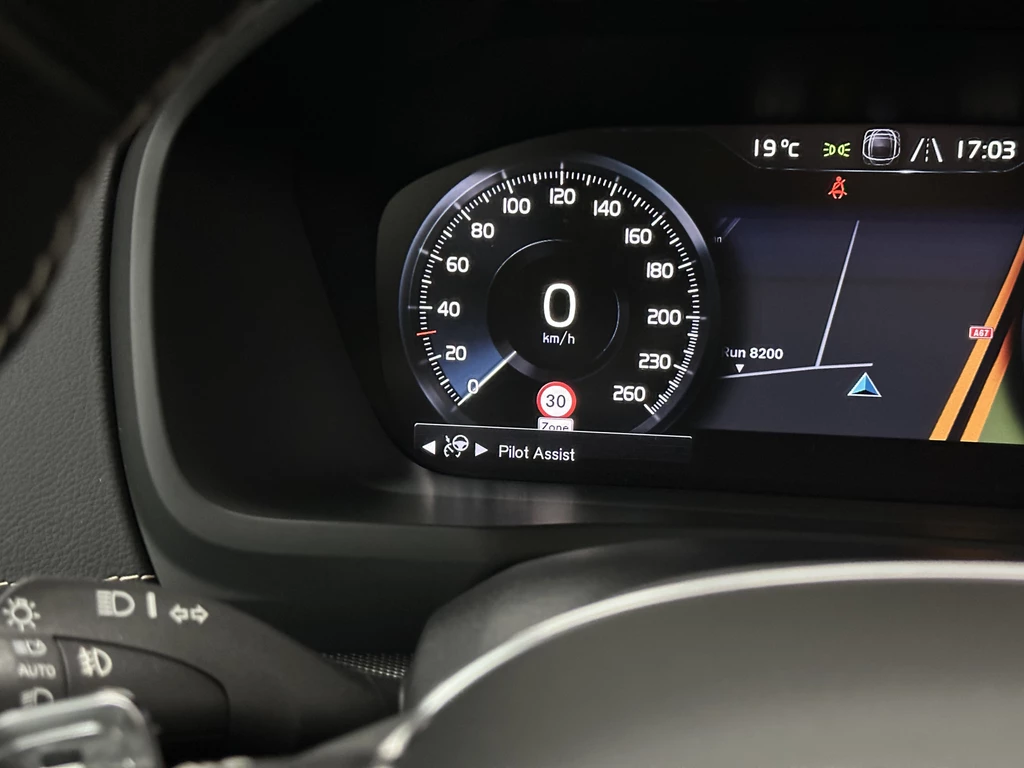Volvo XC90 – foto 13