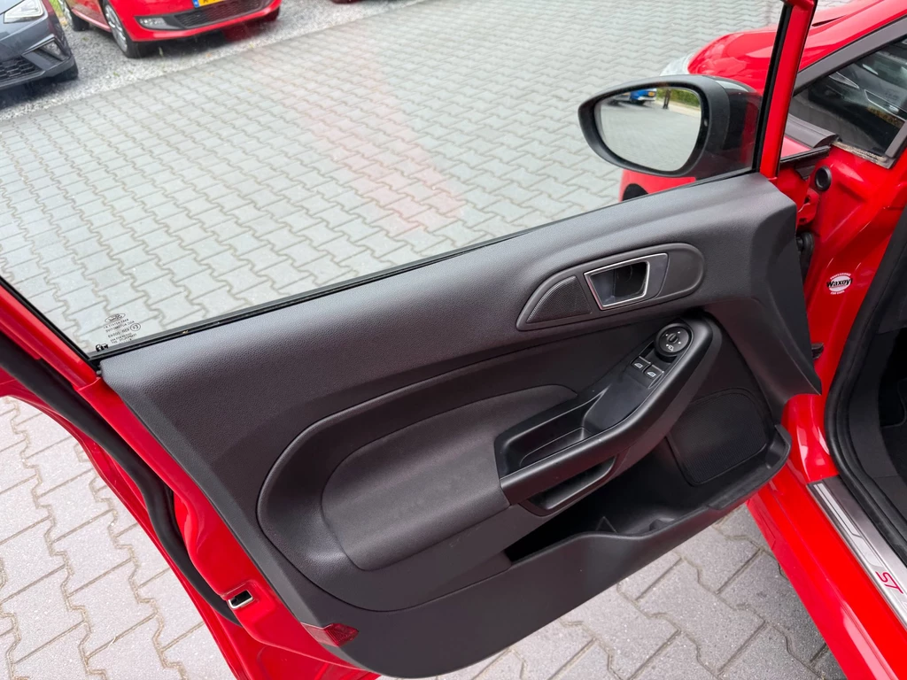 Ford Fiesta – foto 12