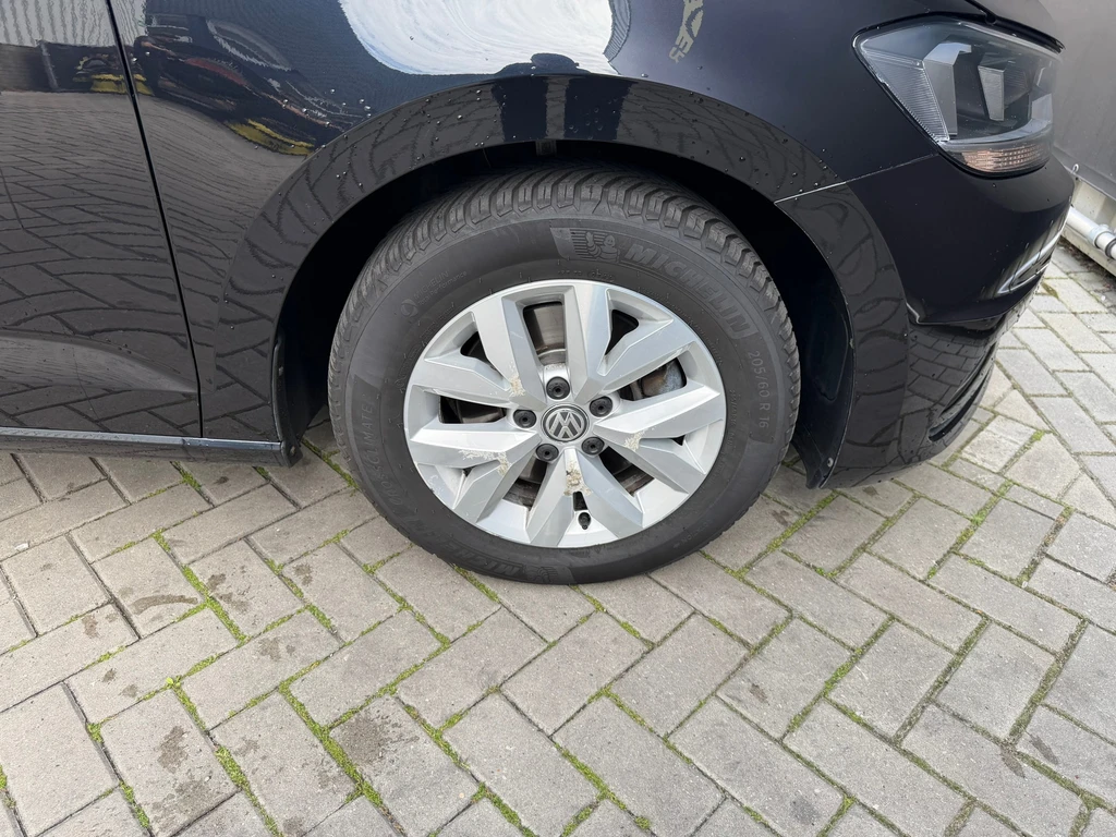 Volkswagen Touran – foto 15