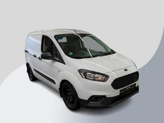 Ford Transit Courier – thumbnail 4