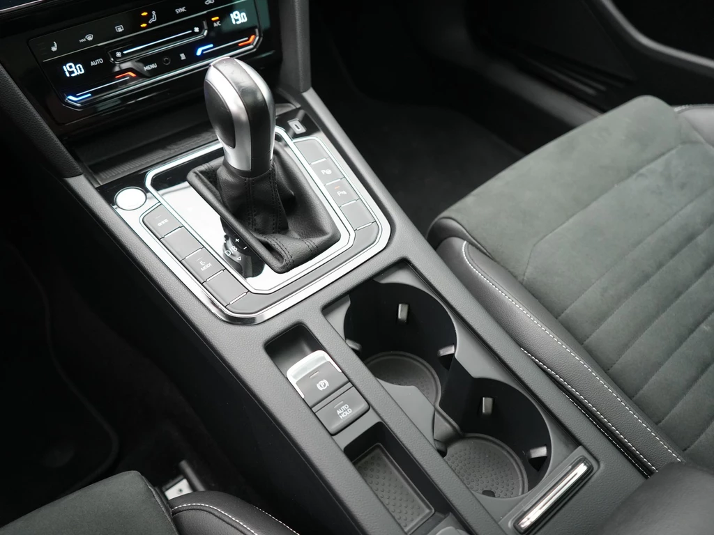 Volkswagen Passat – foto 33