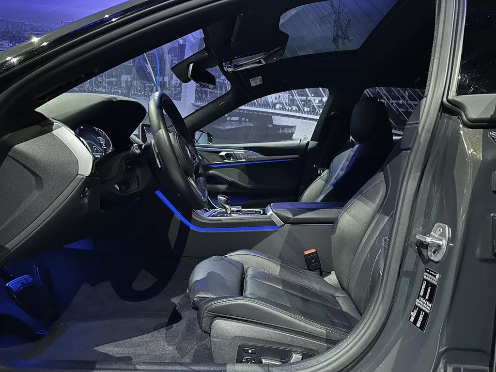 BMW 8 Serie – foto 20