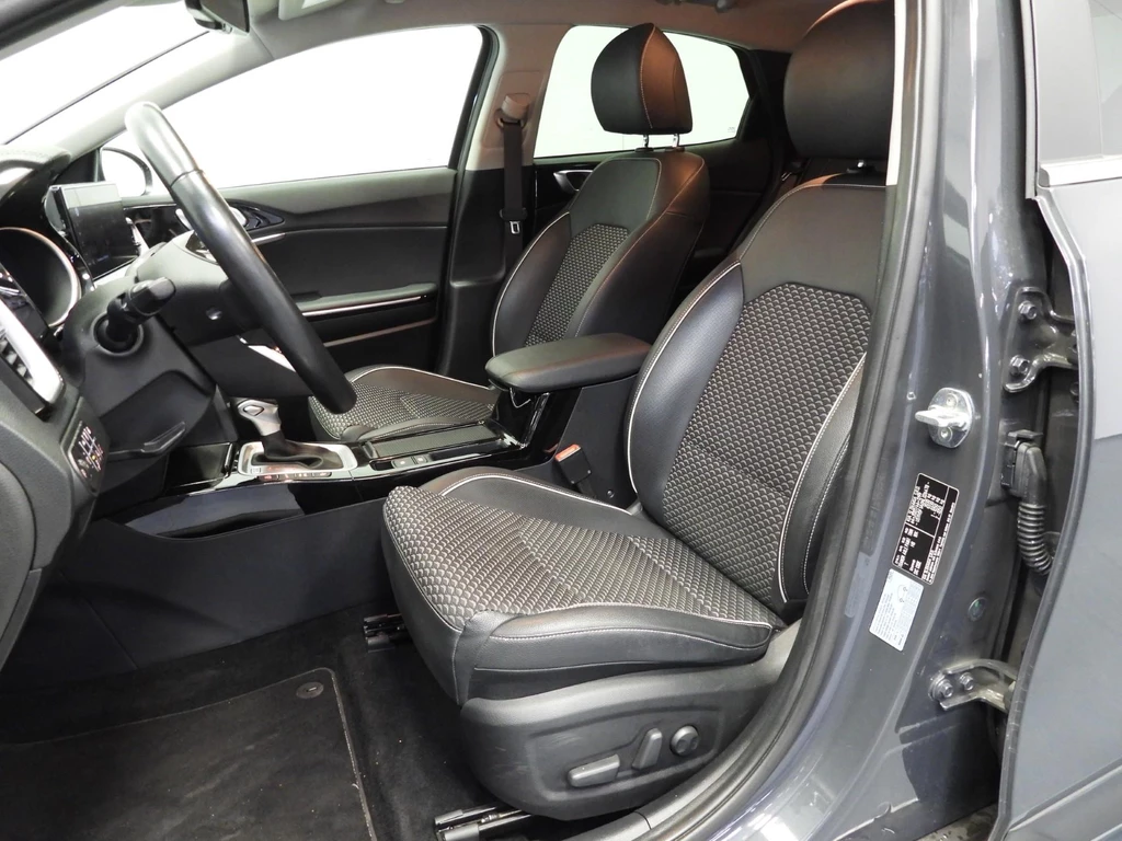 Kia XCeed – foto 30