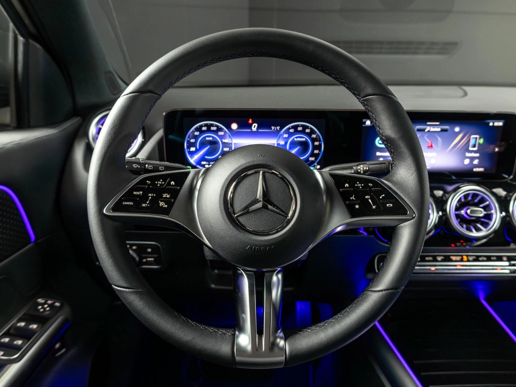 Mercedes-Benz EQA – foto 13