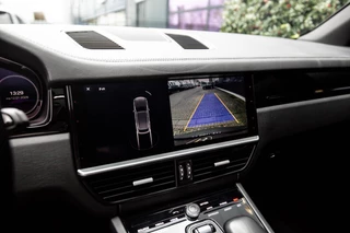 Porsche Cayenne – thumbnail 22