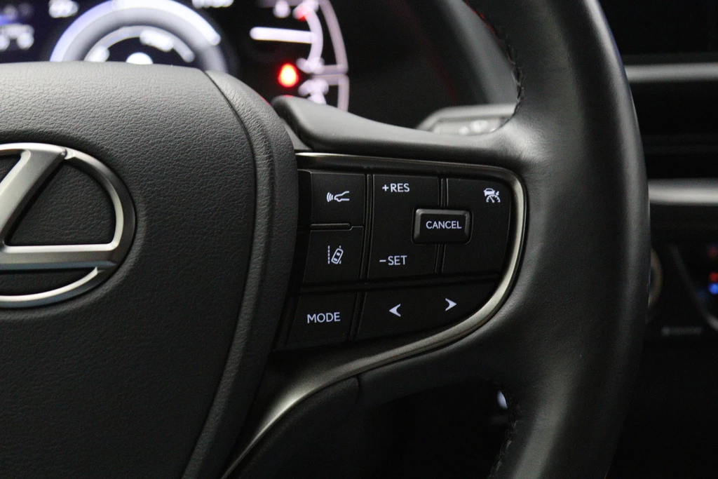 Lexus UX – foto 15