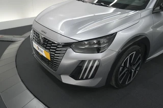 Peugeot 208 – thumbnail 1