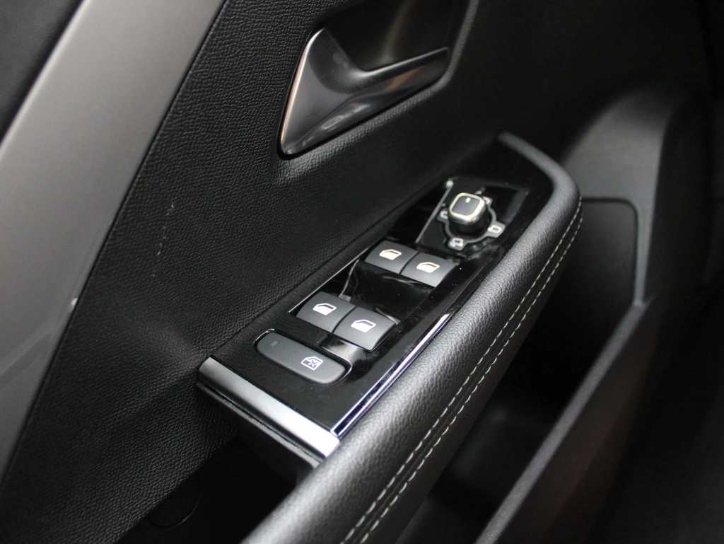 Opel Astra – foto 19