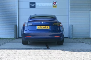 Tesla Model 3 – thumbnail 2