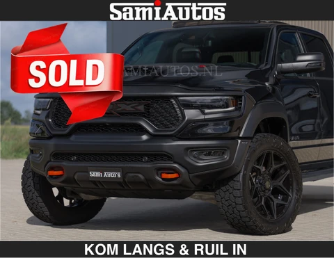 Dodge Ram Pick-Up TRX HELLCAT | 6.2 V8 712PK SUPERCHARGER | € 129.50 excl | RODE STIKSELS | FULLY LOADED | CARBON | CREW CAB | DUBBELE CABINE | 5 PERSOONS | De specialist in Amerikaanse pick‑ups in Nederland en Europa.