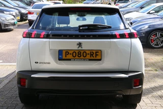 Peugeot e-2008 – thumbnail 3