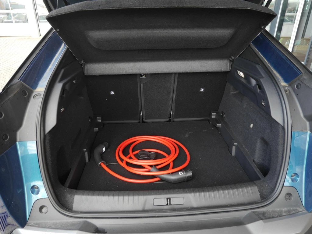 Peugeot e-3008 – foto 10