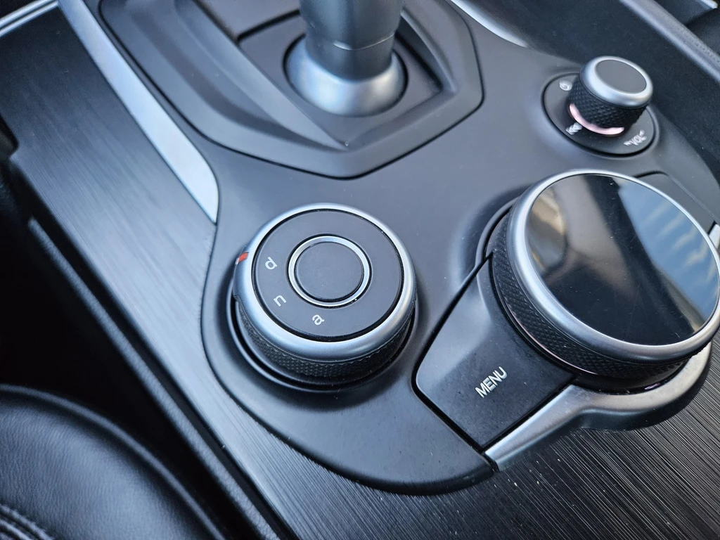 Alfa Romeo Giulia – foto 30