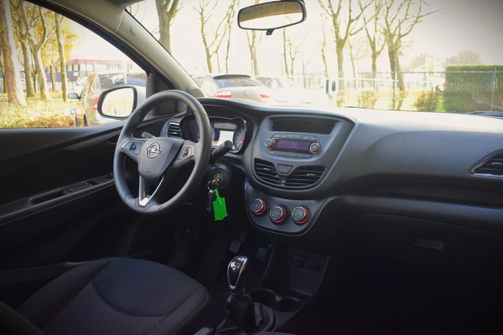 Opel KARL – foto 36