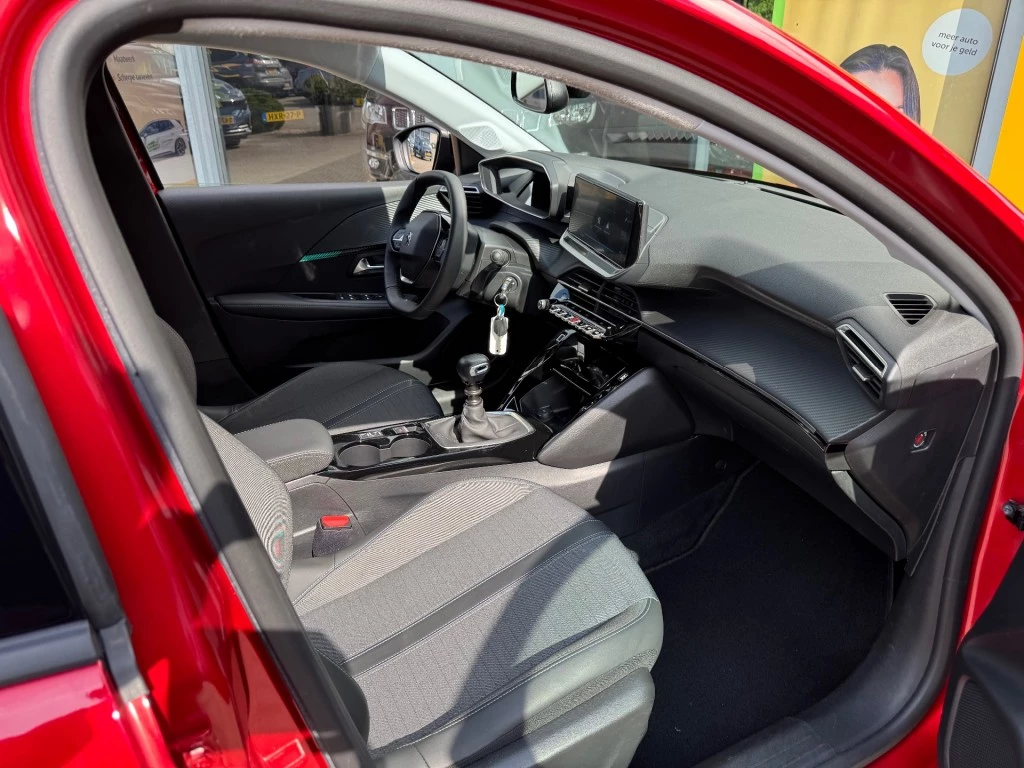 Peugeot 208 – foto 23