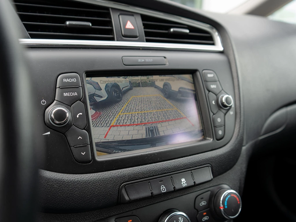Kia cee'd – foto 15