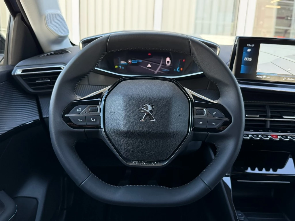 Peugeot 208 – foto 12
