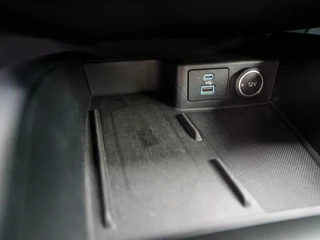 Ford Kuga – thumbnail 47