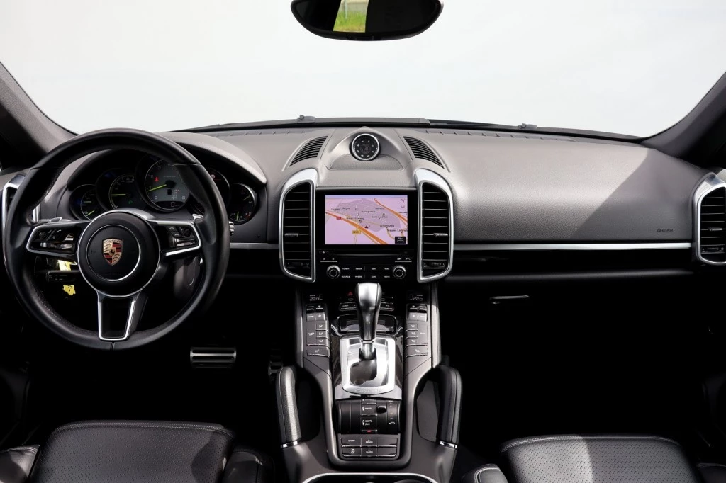 Porsche Cayenne – foto 9