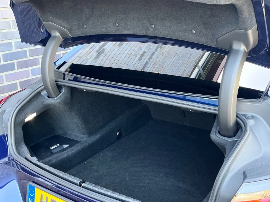 BMW 8 Serie – foto 15
