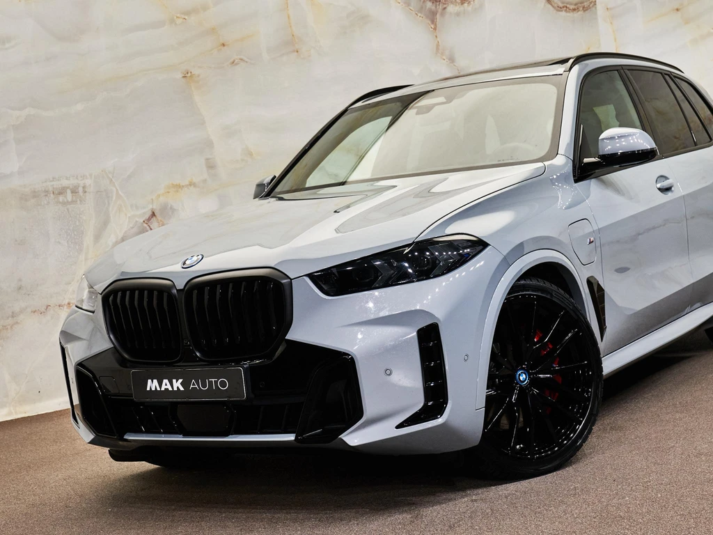 BMW X5 – foto 2
