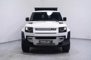 Land Rover Defender – thumbnail 10