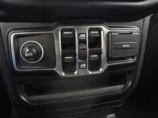 Jeep Wrangler – thumbnail 15