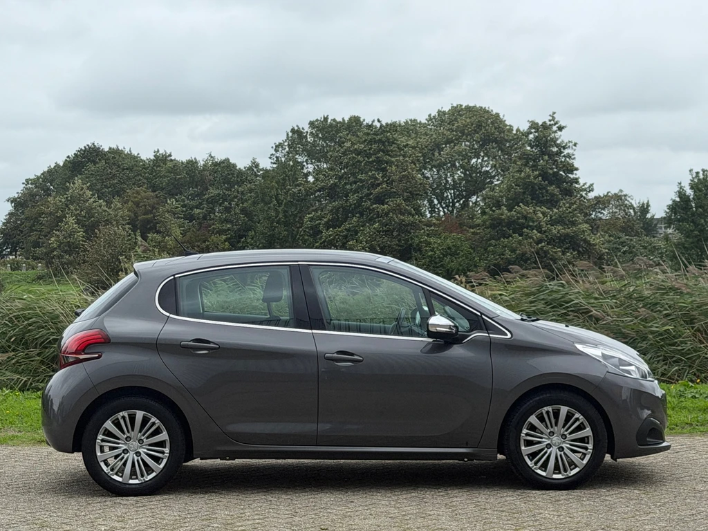 Peugeot 208 – foto 8