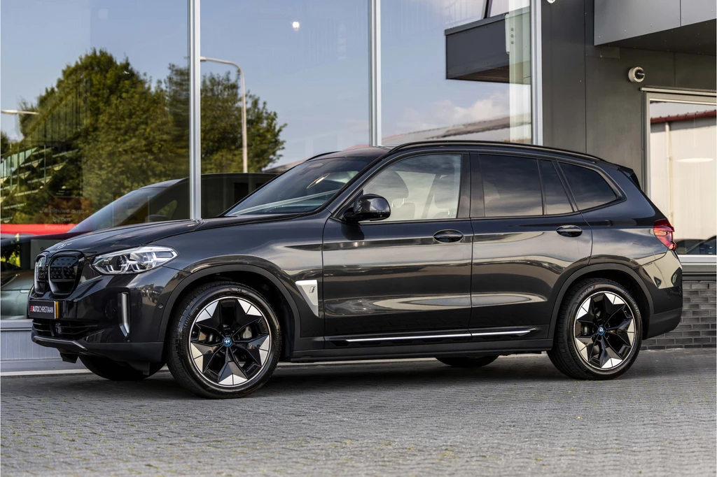BMW iX3 – foto 2