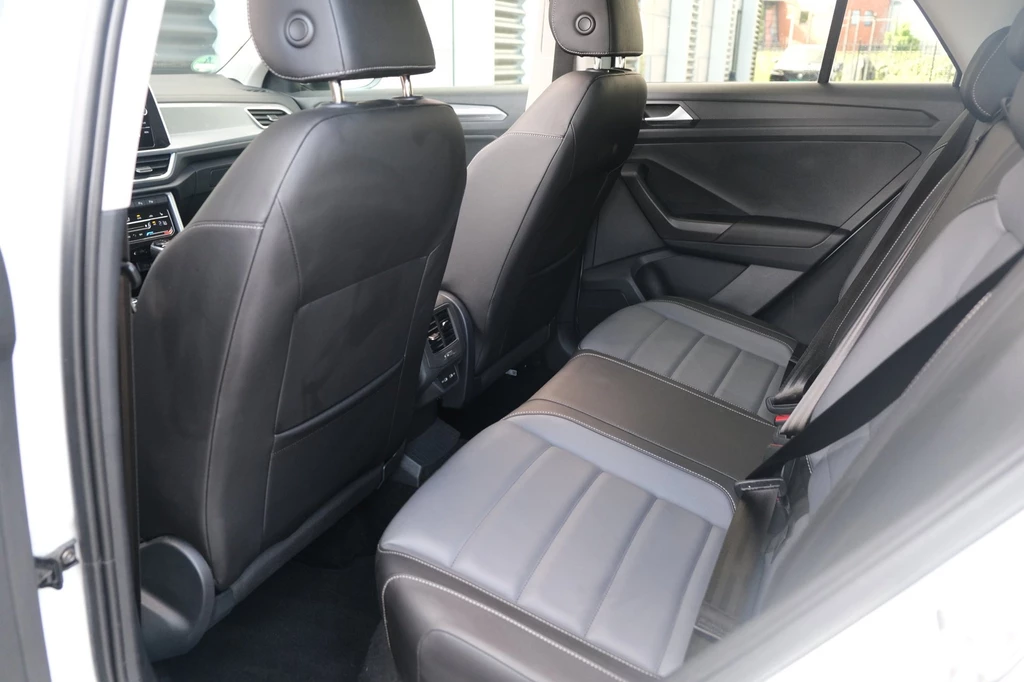 Volkswagen T-Roc – foto 12