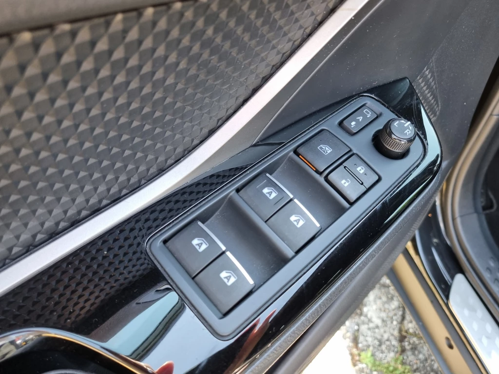Toyota C-HR – foto 28