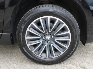 Peugeot 2008 – thumbnail 9