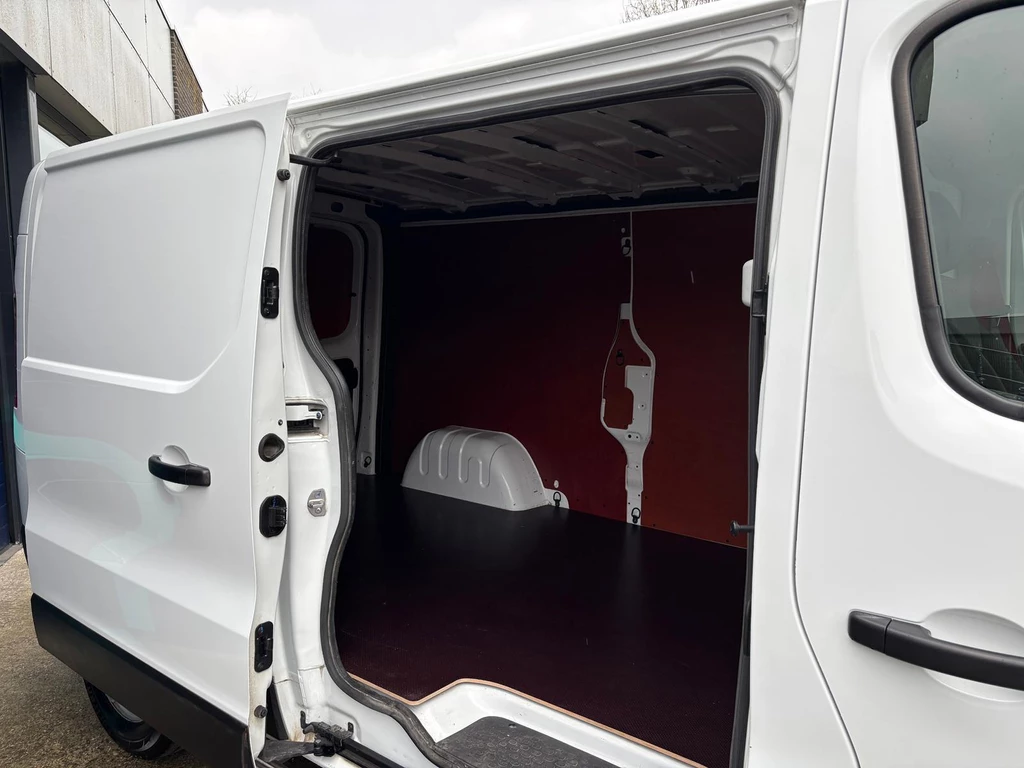 Renault Trafic – foto 12
