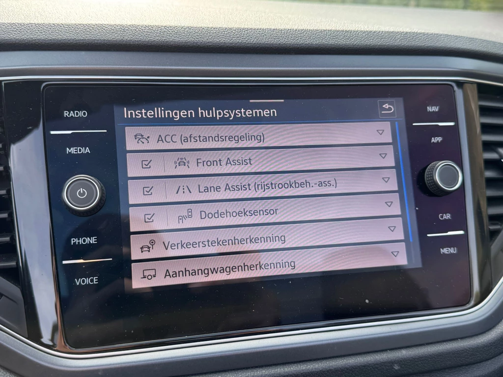 Volkswagen T-Roc – foto 33