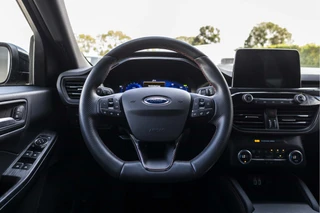 Ford Kuga – thumbnail 11